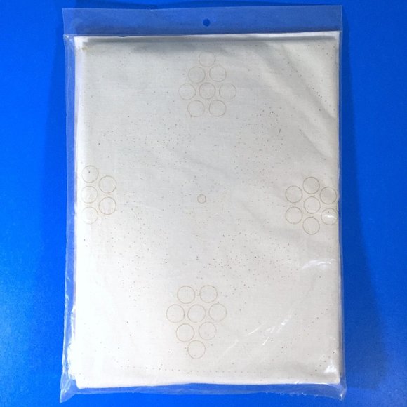 Cathy Needlecraft CW White Harvest Candlewick Pillow Kit #7801 16" Square - Picture 4 of 4